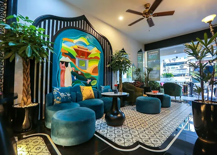 Hanoi Center Silk Hotel & Travel