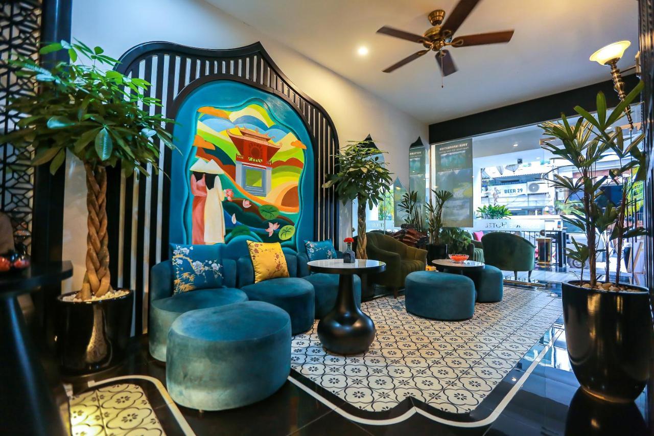 Center Silk & Travel होटल Hanoi